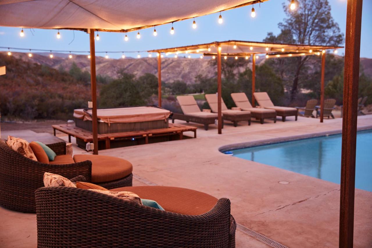 Bed And Barrel At Stonehouse Cellars Bed & Breakfast Clearlake Oaks Exterior photo